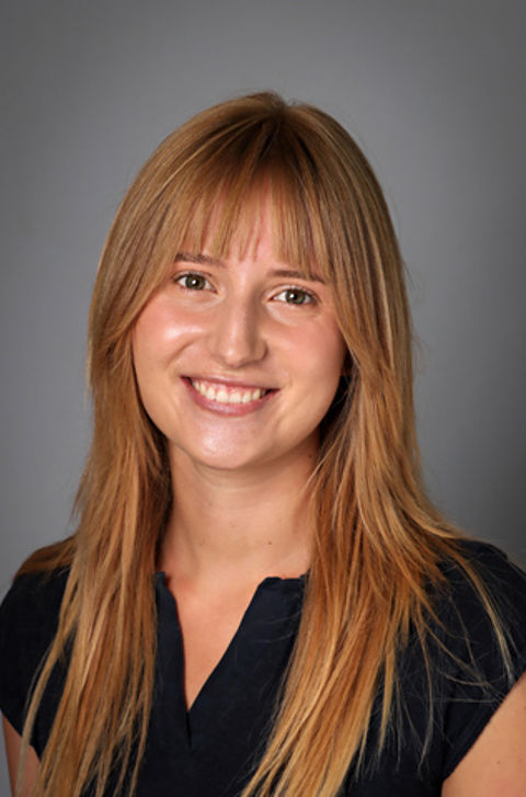 en person med langt hår