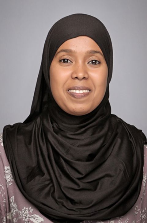 en person med hodeskjerf