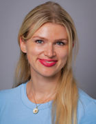 en person med blondt hår en person med blondt hår