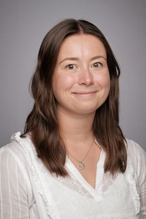 en person med langt hår