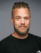 en person med skjegg en person med skjegg