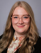 en person som bruker briller en person som bruker briller